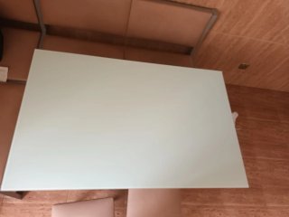Mesa de cocina y comedor,  fija de cristal y metal