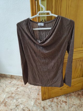 Camiseta Muse marrón brillante