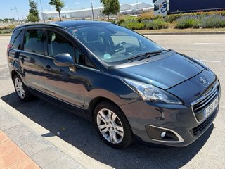 Peugeot 5008 2016