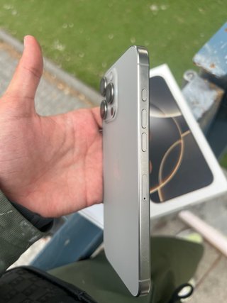 iPhone 16 Pro Max Gris 256g