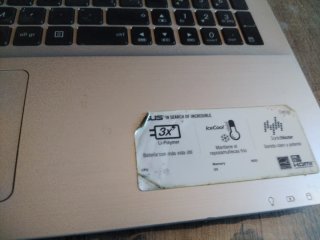 Portátil Asus F555Y
