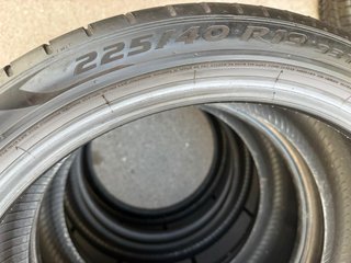 Neumáticos Pirelli 225/40/19 93Y
