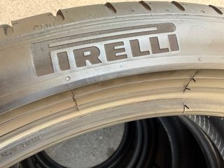 Neumáticos Pirelli 225/40/19 93Y