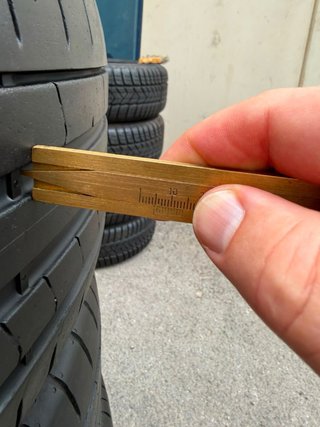 Neumáticos Pirelli 225/40/19 93Y