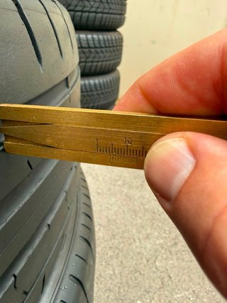 Neumáticos Pirelli 225/40/19 93Y