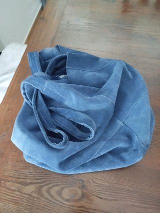 Borsa in vera pelle scamosciata blu carta da zucch