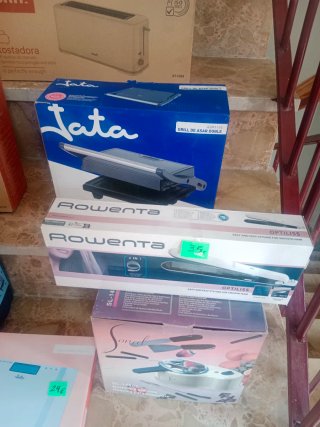 Lote PAE de pequeños electrodomésticos.