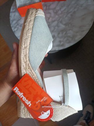 Zapatillas Refresh para chicas color verde oliva