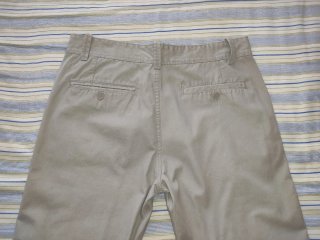 Pantalón chino gris