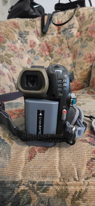 Sony Handycam DCR-DVD92E videocamera