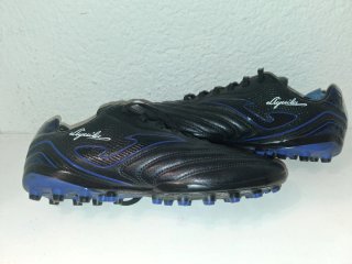 Botas de fútbol Joma Negras y Azules