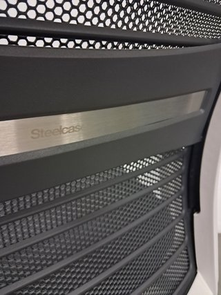 Silla STEELCASE THINK v2 Reposacabezas Profesional