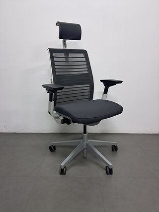 Silla STEELCASE THINK v2 Reposacabezas Profesional
