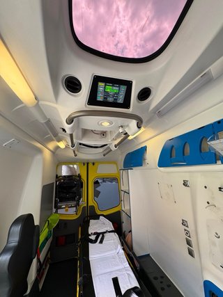 Mercedes-Benz Sprinter camper 4x4