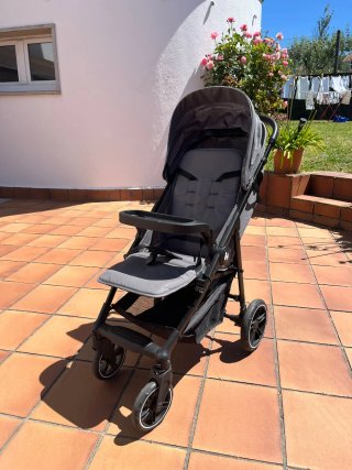 Carrito Hauck gris poco uso Precio nuevo, 125€