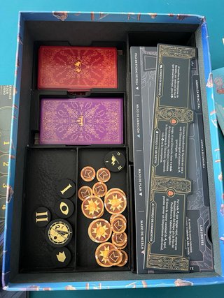 La Corona del Viejo Rey + inserto - CAJA ROTA