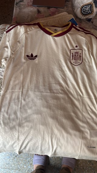 Camiseta Adidas España Beige