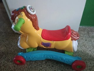 Caballito de juguete para bebé