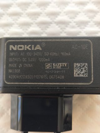 Cargador Nokia Micro USB AC-10E