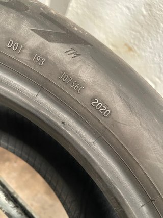2x 215/55 R17 94V Pirelli Cinturato P7C2