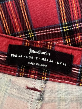 Pantalón de cuadros rojo y negro mujer