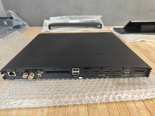 Repuestos originales Samsung de TV TQ77S95FAT