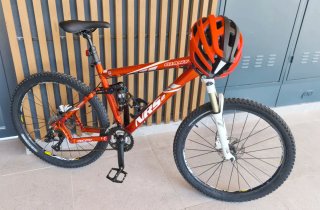 Bicicleta Giant NRS Naranja