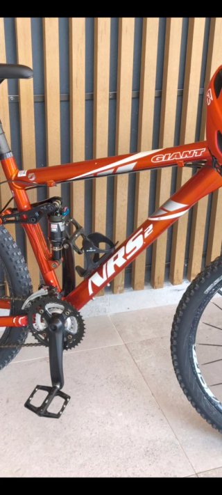 Bicicleta Giant NRS Naranja