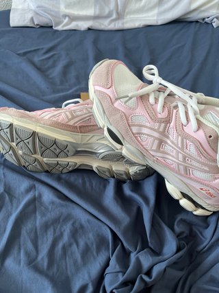 Asics Gel rosas talla 44 con etiqueta