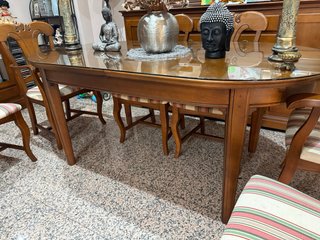Conjunto Mesa + Butacas y Sillas