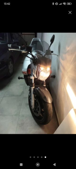 Suzuki gsr 600