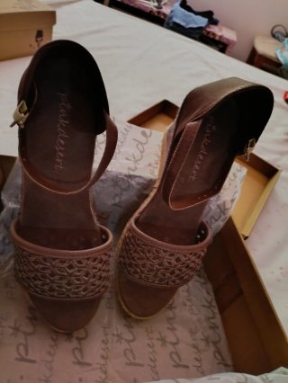 Sandalias cuña Pink Desert marrones