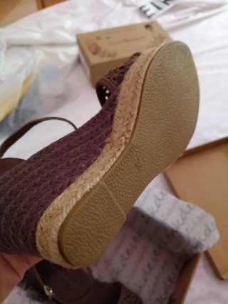 Sandalias cuña Pink Desert marrones