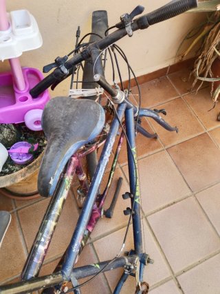 2 Bicicletas para piezas o reparar