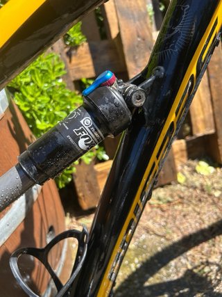 Lapierre doble suspensión con componentes Shimano
