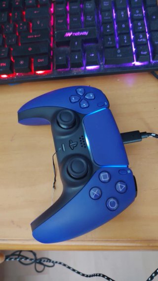 Mando Sony PS5 morado
