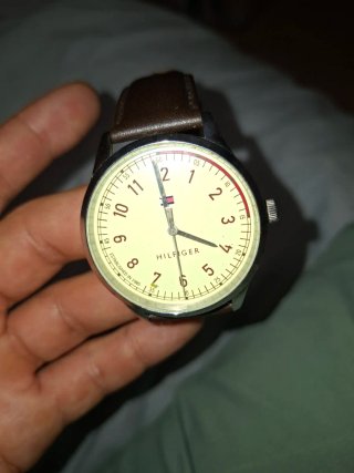 Reloj Tommy Hilfiger Beige y Marrón