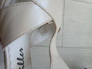 Sandalias Patricia Miller Beige Tacon