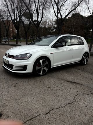 Volkswagen Golf GTI NACIONAL FULL EXTRAS