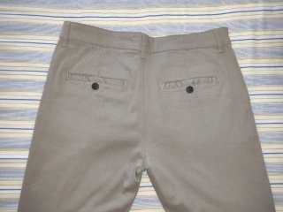 Pantalón chino gris