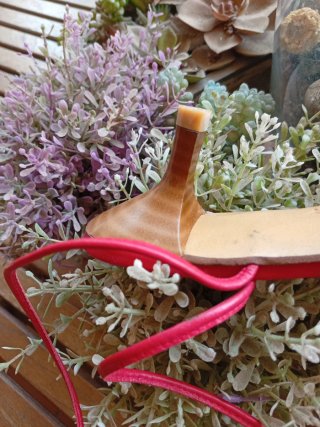 Sandalias Lodi rojas tacón fino piel