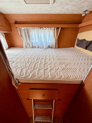 Autocaravana Ilusión garaje para moto, 4 plazas