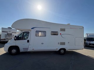 Autocaravana Ilusión garaje para moto, 4 plazas