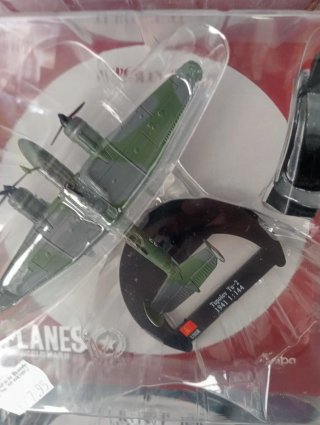Maqueta Avión Tupolev Tu-2 1:144