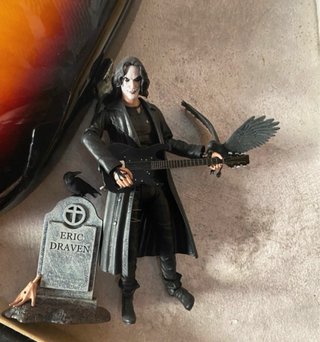 Action Figure Il Corvo Eric Draven Chitarra