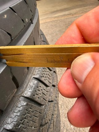 Neumáticos Pirelli 245/45/19 102Y