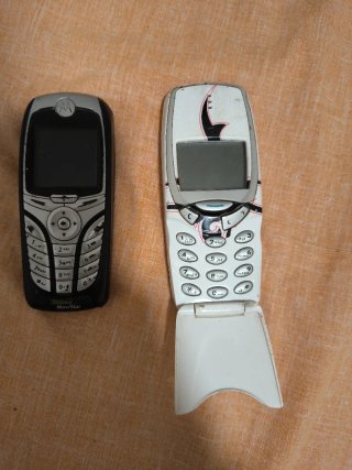 Nokia Motorola 3310 vintage