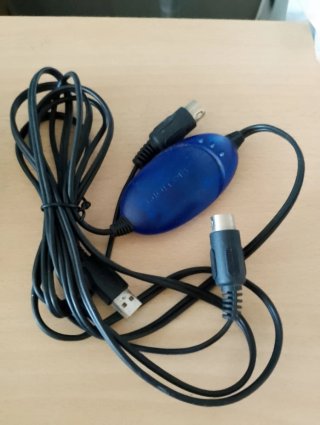 Adaptador USB a MIDI