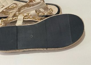 Sandalias T-Strap Alpargata Cadena Beige 38