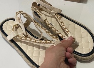 Sandalias T-Strap Alpargata Cadena Beige 38